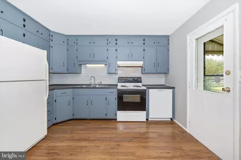 304 Canberra Ct, Frederick, MD 21701 photo 10