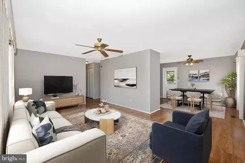304 Canberra Ct, Frederick, MD 21701 photo 5