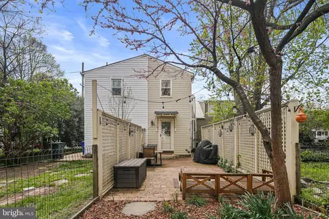 Exterior - 117 E 5th St, Frederick, MD 21701 photo 9 of 9