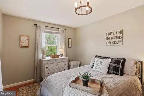 Bedroom - 117 E 5th St, Frederick, MD 21701 photo 4 of 7