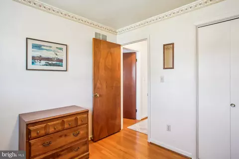 Bedroom - 8100 Clearfield Rd, Frederick, MD 21702 photo 4 of 8