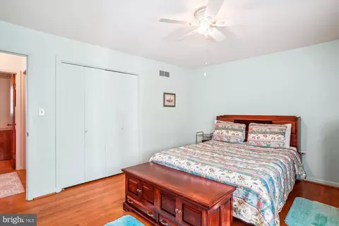 Bedroom - 8100 Clearfield Rd, Frederick, MD 21702 photo 8 of 8