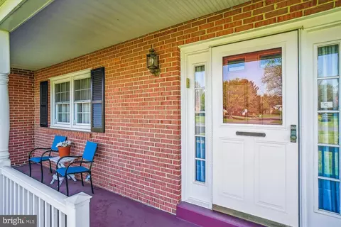 Exterior - 8100 Clearfield Rd, Frederick, MD 21702 photo 4 of 9