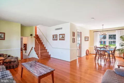Living - 8100 Clearfield Rd, Frederick, MD 21702 photo 3 of 7