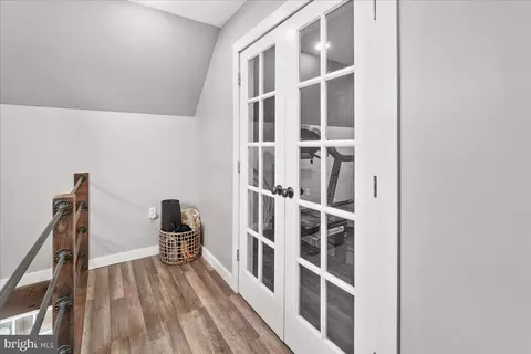 Entry Way - 403 Wilson Pl, Frederick, MD 21702 photo 5 of 5