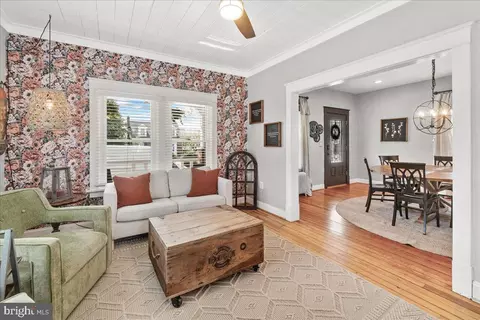Living - 403 Wilson Pl, Frederick, MD 21702 photo 1 of 2