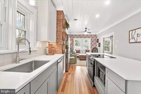 Kitchen - 403 Wilson Pl, Frederick, MD 21702 photo 5 of 5