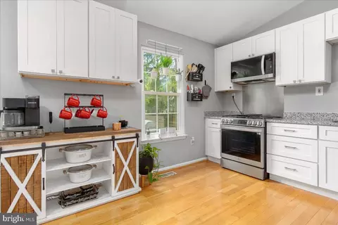 218 Lake Coventry Dr, Frederick, MD 21702 photo 6