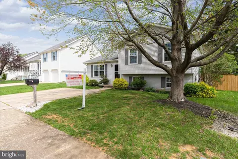 218 Lake Coventry Dr, Frederick, MD 21702 photo 2