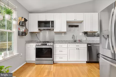 218 Lake Coventry Dr, Frederick, MD 21702 photo 7