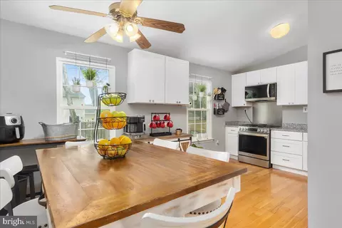 218 Lake Coventry Dr, Frederick, MD 21702 photo 5