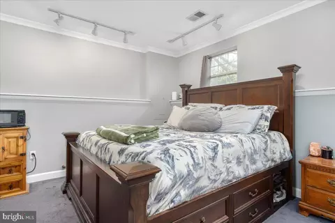 218 Lake Coventry Dr, Frederick, MD 21702 photo 15