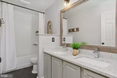 15 Walnut Pond Ct, Middletown, MD 21769 photo 24