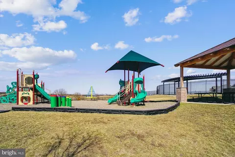 View/Area - 853 Amity St, Frederick, MD 21701 photo 1 of 1