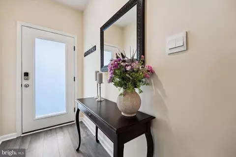 Entry Way - 853 Amity St, Frederick, MD 21701 photo 3 of 8