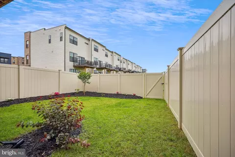 Exterior - 853 Amity St, Frederick, MD 21701 photo 4 of 7