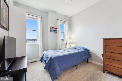 Bedroom - 853 Amity St, Frederick, MD 21701 photo 5 of 12
