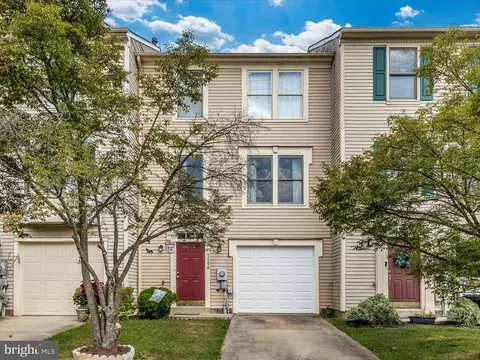 Exterior - 5506 Duke Ct, Frederick, MD 21703 photo 4 of 6