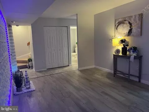 Entry Way - 7183 E Cimarron Ct, Frederick, MD 21703 photo 1 of 6
