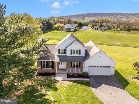 3780 Maplecrest Dr, Knoxville, MD 21758