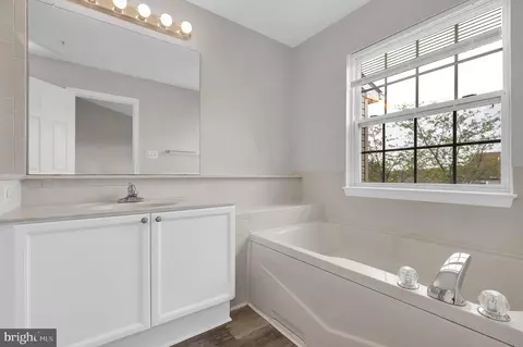 2475 Lakeside Dr, Frederick, MD 21702 photo 15