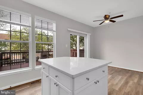 2475 Lakeside Dr, Frederick, MD 21702 photo 8