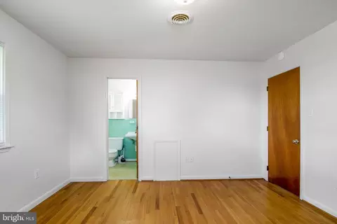 Bedroom - 7906 Longmeadow Dr, Frederick, MD 21701 photo 7 of 7