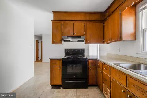 Kitchen - 7906 Longmeadow Dr, Frederick, MD 21701 photo 3 of 4