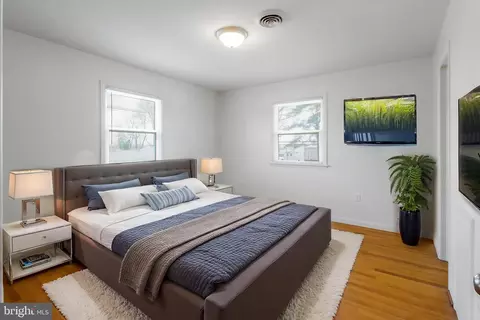 Bedroom - 7906 Longmeadow Dr, Frederick, MD 21701 photo 3 of 7