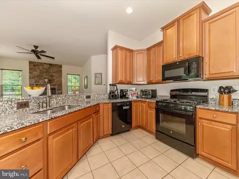 Kitchen - 2215 Battery Ct, Frederick, MD 21702 photo 2 of 4