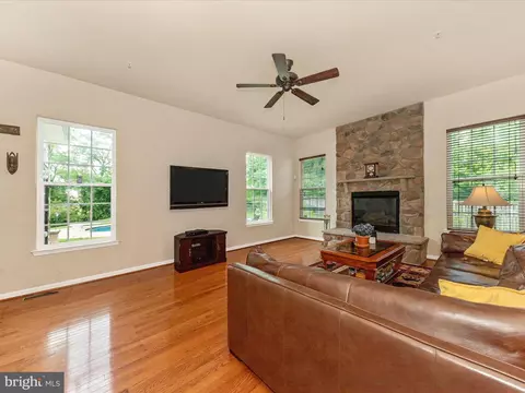 Living - 2215 Battery Ct, Frederick, MD 21702 photo 1 of 3
