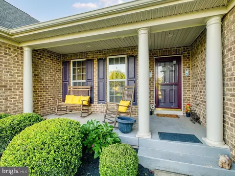 Exterior - 2215 Battery Ct, Frederick, MD 21702 photo 5 of 12