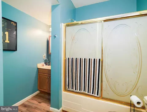 Bath - 4110 Basford Rd, Frederick, MD 21703 photo 5 of 5