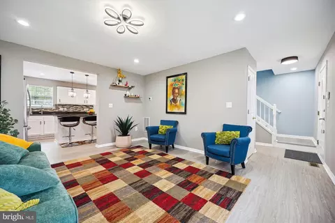 Entry Way - 226 Lake Coventry Dr, Frederick, MD 21702 photo 5 of 9