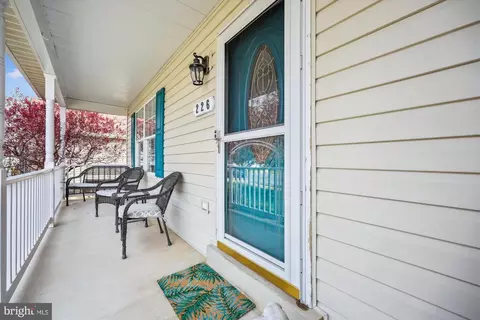 Exterior - 226 Lake Coventry Dr, Frederick, MD 21702 photo 2 of 13