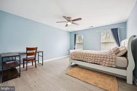 Bedroom - 226 Lake Coventry Dr, Frederick, MD 21702 photo 5 of 11