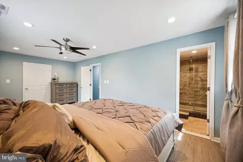 Bedroom - 226 Lake Coventry Dr, Frederick, MD 21702 photo 1 of 11