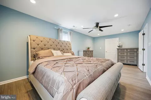Bedroom - 226 Lake Coventry Dr, Frederick, MD 21702 photo 2 of 11