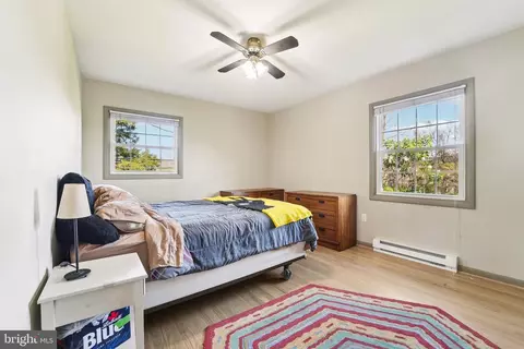 Bedroom - 8523 Walter Martz Rd, Frederick, MD 21702 photo 2 of 5