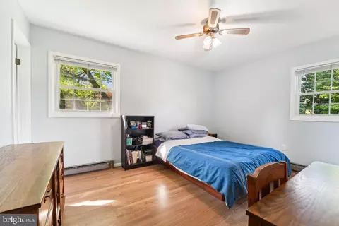 Bedroom - 8523 Walter Martz Rd, Frederick, MD 21702 photo 4 of 5