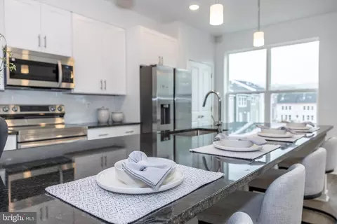 1627 Blacksmith Way UNIT B, Frederick, MD 21702 photo 8