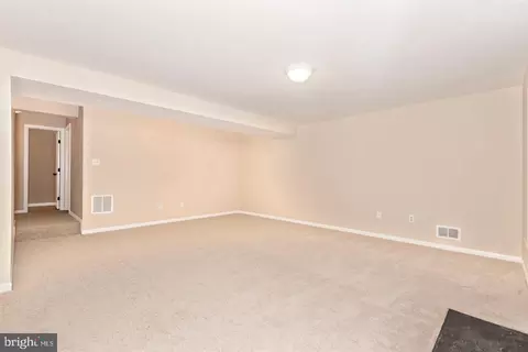 Living - 5221 Earles Ct, Frederick, MD 21703 photo 2 of 4