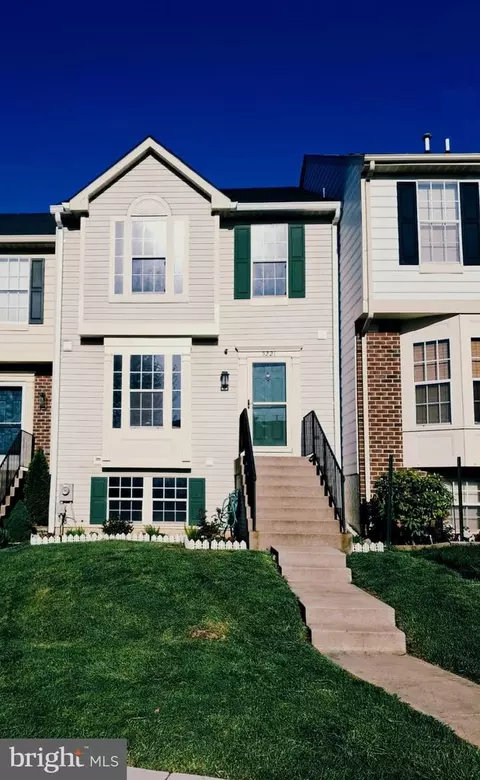 5221 Earles Ct, Frederick, MD 21703