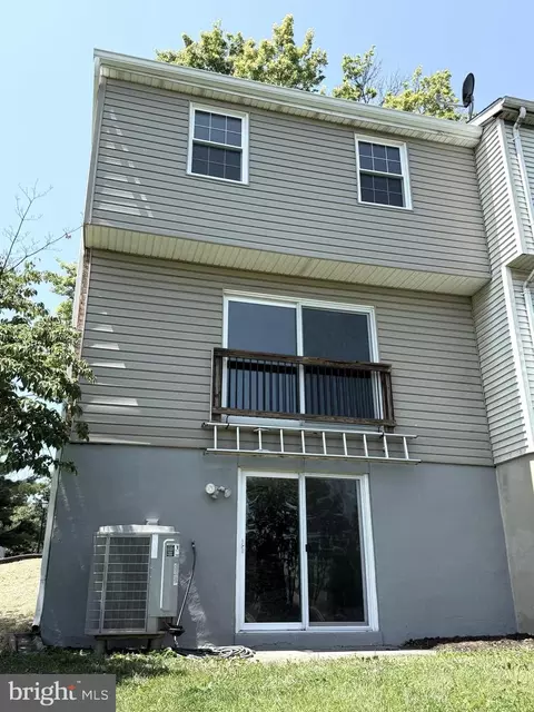 Exterior - 12 N Pendleton Ct #11F, Frederick, MD 21701 photo 4 of 4