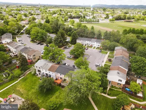 View/Area - 12 N Pendleton Ct #11F, Frederick, MD 21701 photo 3 of 3