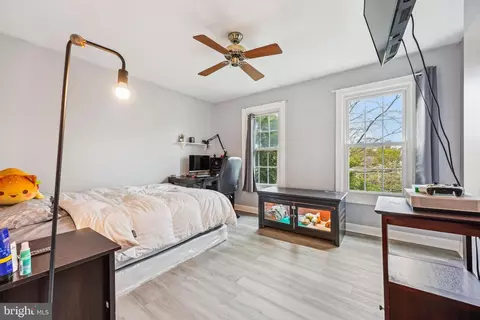 Bedroom - 6132 Cornwall Ter, Frederick, MD 21701 photo 7 of 10