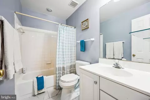 Bath - 6132 Cornwall Ter, Frederick, MD 21701 photo 3 of 3