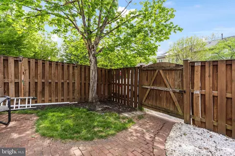 Exterior - 1705 Derrs Sq E, Frederick, MD 21701 photo 4 of 9