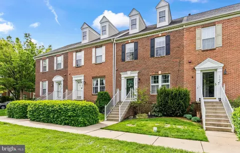Exterior - 1705 Derrs Sq E, Frederick, MD 21701 photo 6 of 9