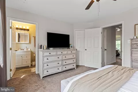 Bedroom - 1705 Derrs Sq E, Frederick, MD 21701 photo 3 of 7